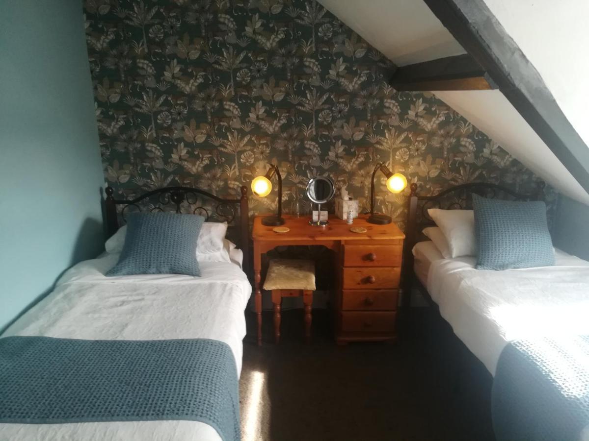 Bed and Breakfast Tara Fishguard Exteriér fotografie
