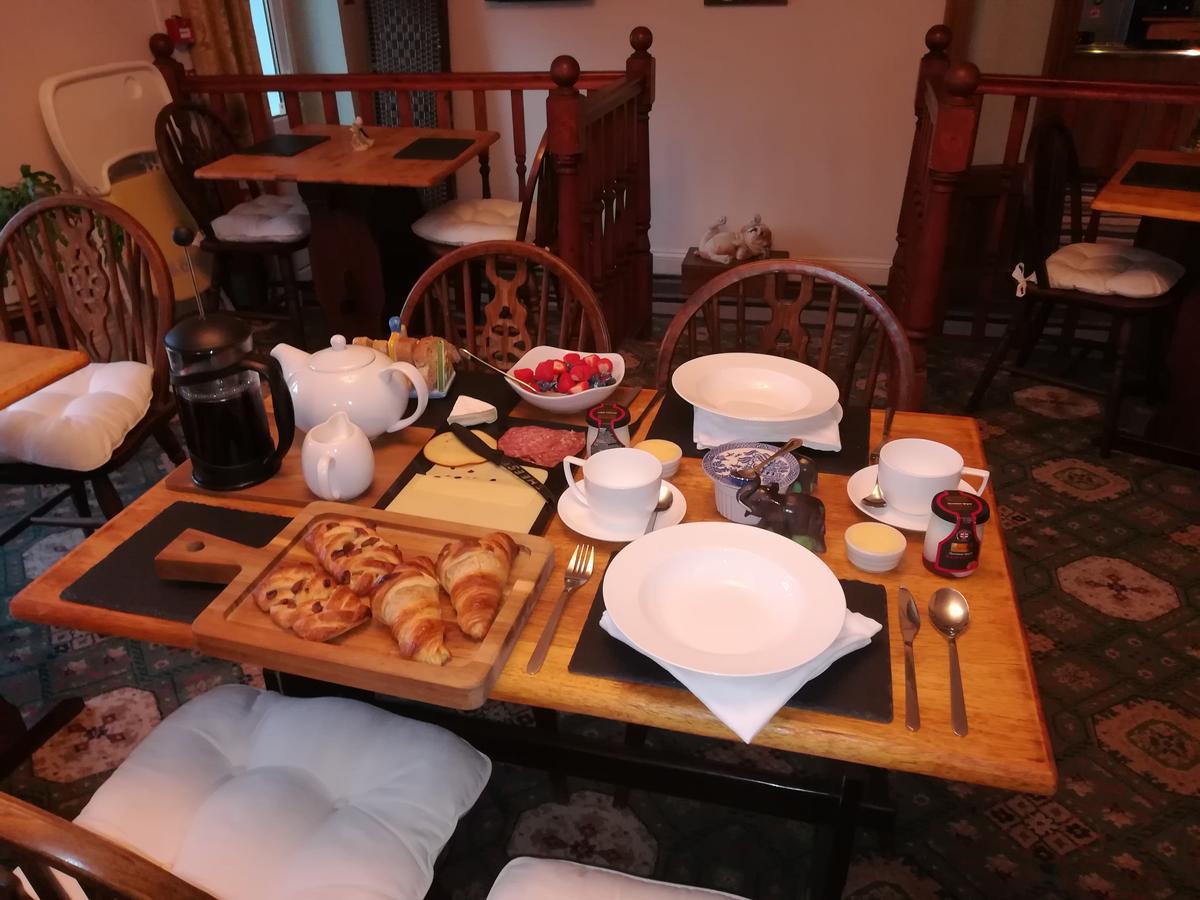 Bed and Breakfast Tara Fishguard Exteriér fotografie