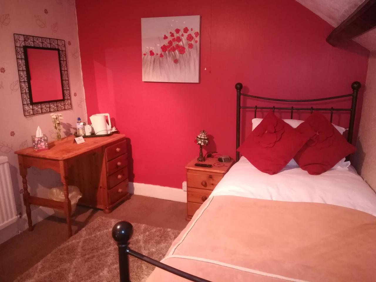 Bed and Breakfast Tara Fishguard Exteriér fotografie